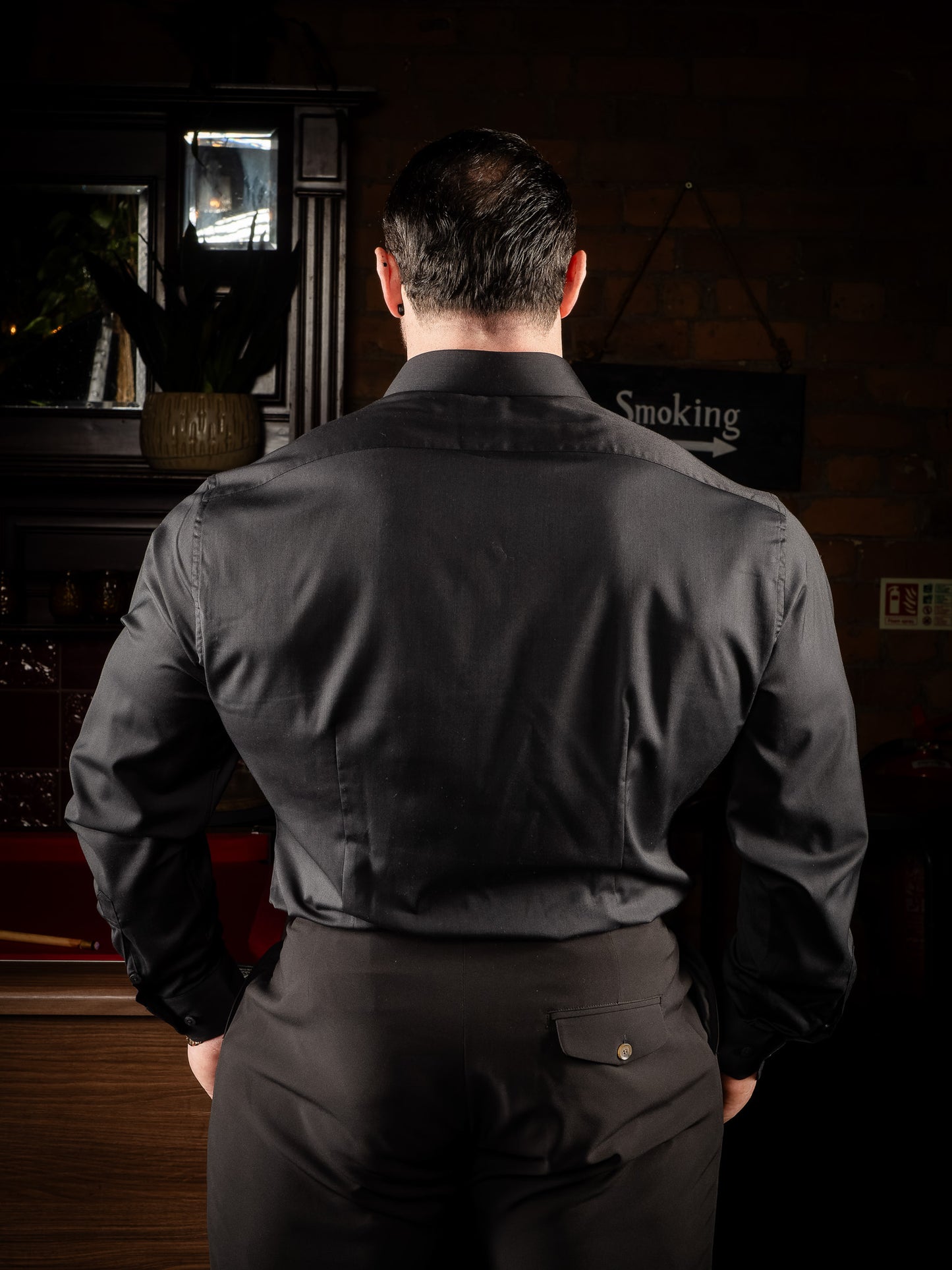 The Noir Élite Muscle Fit Shirt